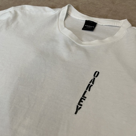 Mens Oakley white tshirt size L - Picture 3 of 5